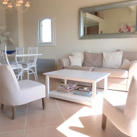 Marcogaud Apartamento *